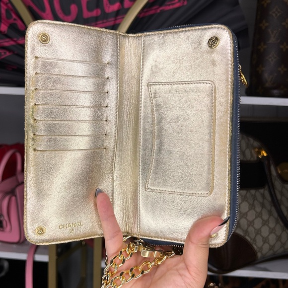 CHANEL CC Denim Zip Around Wallet w/ unbranded gold chain - Picture 8 of 14